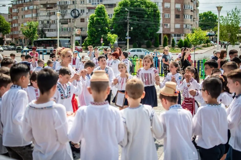 “Ziua Universală a Iei”, sărbătorită de elevii din Năvodari (FOTO) – foto 6