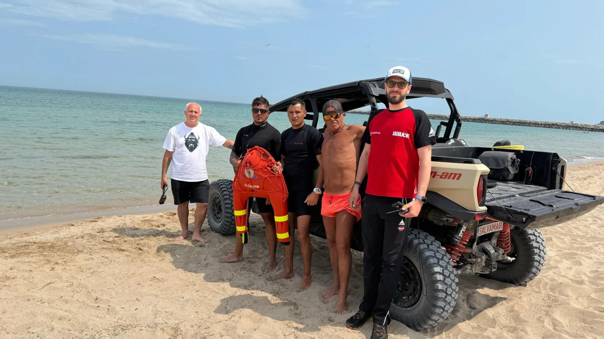 TEHNOLOGIA CARE SALVEAZĂ VIEȚI PE LITORAL.Drone zburătoare și colaci motorizati – un proiect pilot testat de salvamarii din Constanța și Eforie – foto 2