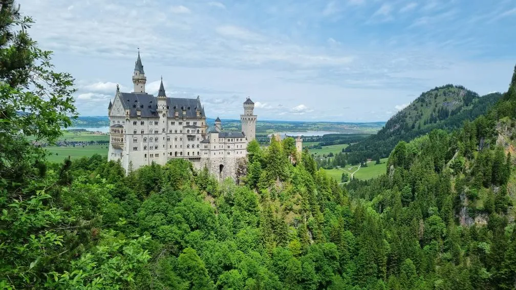 Castelul Neuschwanstein, înscris în Patrimoniul UNESCO, alături de alte trei clădiri spectaculoase (FOTO) – foto 2