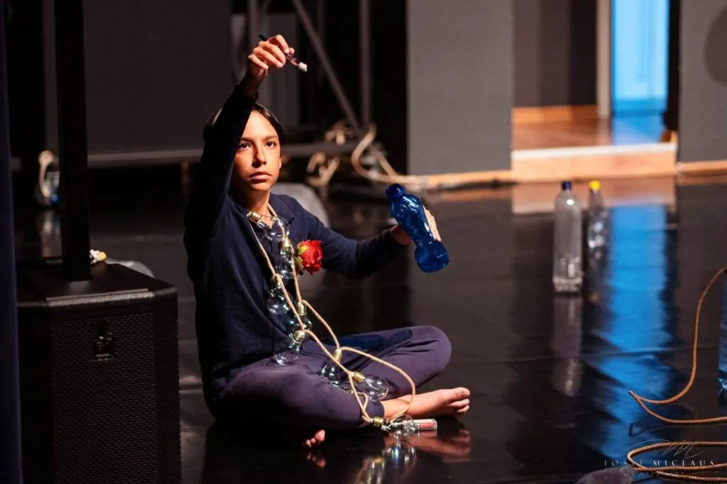 Copiii din Năvodari, premiați pe scena Festivalului Național de Teatru pentru Elevi „Cezara”  – foto 4