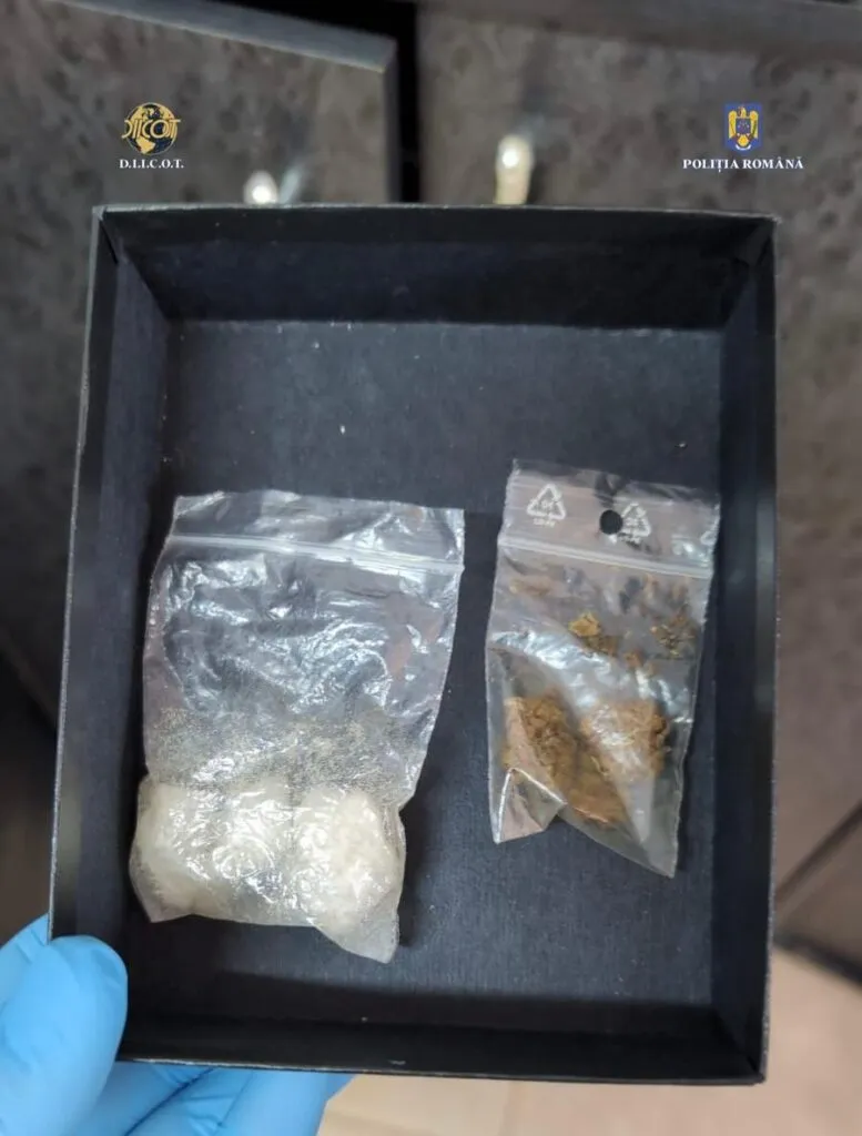 Afacere cu substanțe interzise la Constanța. 9 suspecți, reținuți – foto 4