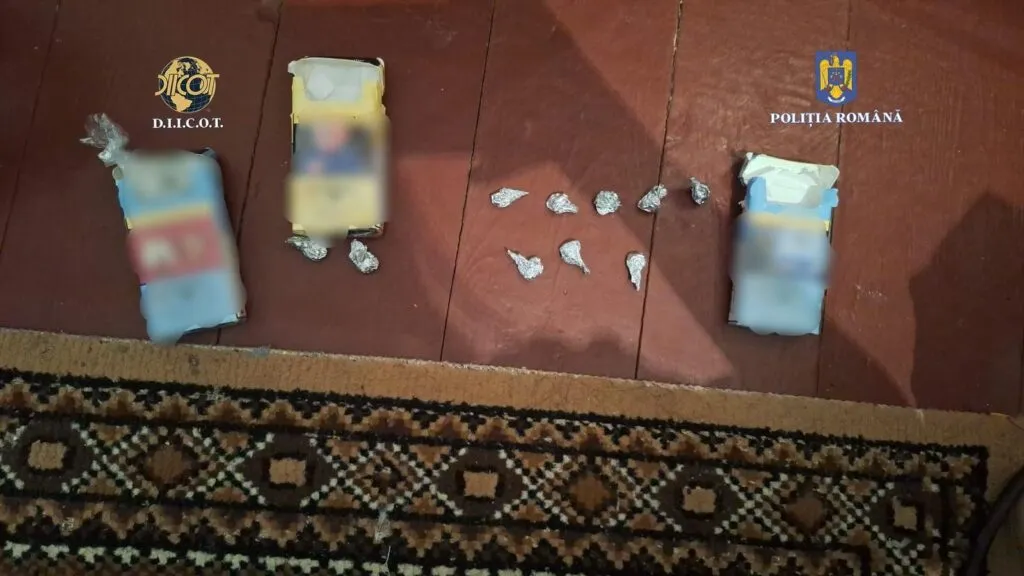 Afacere cu substanțe interzise la Constanța. 9 suspecți, reținuți – foto 2