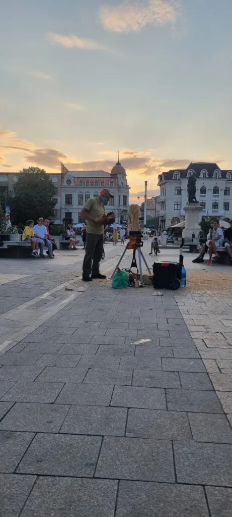 „Antique by the Sea” – un târg al produselor cu poveste, în Piața Ovidiu (FOTO) – foto 12