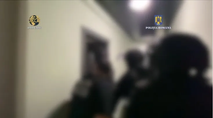 Polițist de penitenciar, reținut de DIICOT Constanța. Este acuzat că a ajutat persoane cercetate într-un dosar de crimă organizată
