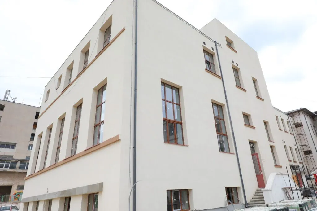 Colegiul Național „Mihai Eminescu” Constanța- lucrări în stadiu avansat de execuție. Când revin elevii in clase!? – foto 6