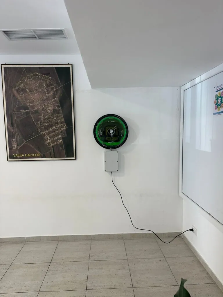 Defibrilatoare semi-automate, în spațiile publice intens tranzitate din județul Constanța – foto 3