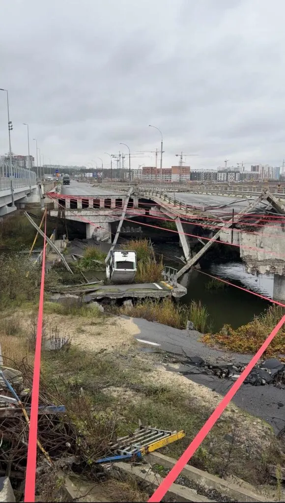 Decizii dramatice, dar care au însemnat salvarea: Cum podul distrus chiar de ucraineni în zona Hostomel a schimbat cursul luptei pentru Kiev – foto 4