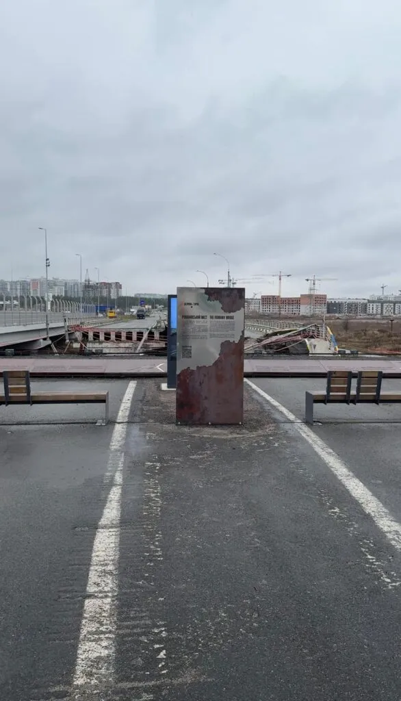 Decizii dramatice, dar care au însemnat salvarea: Cum podul distrus chiar de ucraineni în zona Hostomel a schimbat cursul luptei pentru Kiev – foto 6