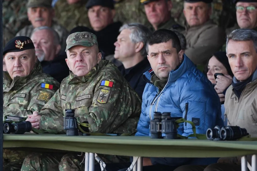 UPDATE: Ministrul Apărării, Ionuț Moșteanu, și-a anunțat demisia – foto 3