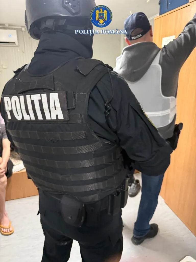 Bărbat din Tulcea, arestat într-o anchetă privind mai multe infracțiuni, inclusiv organizarea de jocuri clandestine – foto 2