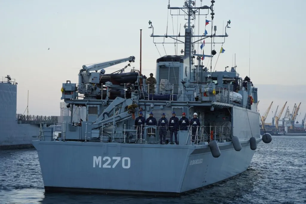 Vânătorul de mine M 270 „Sublocotenent Ion Ghiculescu”, misiune în cadrul Grupului operativ pentru combaterea minelor marine din Marea Neagră – foto 4