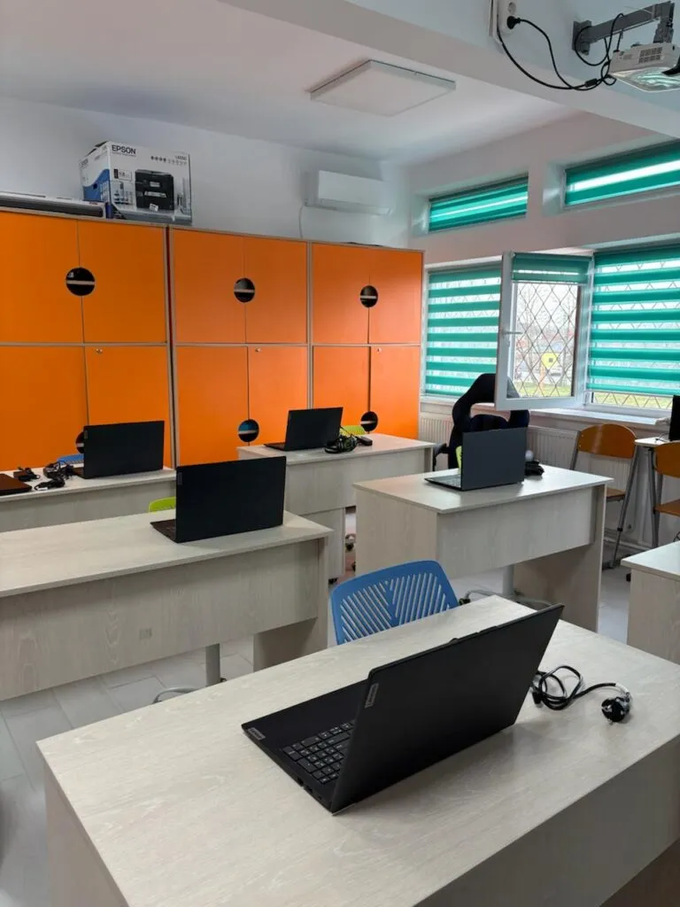 Investiții de peste 3,48 milioane de lei pentru educația incluzivă, la Constanța – foto 4