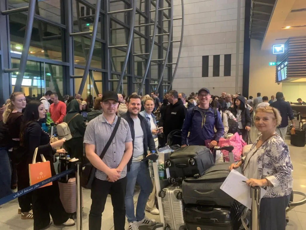 România a solicitat activarea Mecanismului european rescEU pentru repatrierea românilor aflaţi în Orientul Mijlociu – foto 4