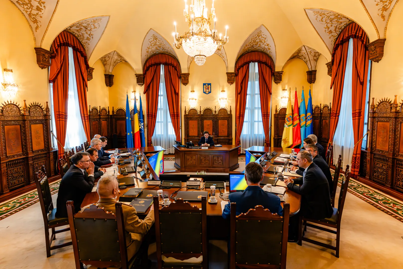 Ședință CSAT, după ce o dronă a căzut pe un bloc din Galați. Nicușor Dan: „Responsabilitatea integrală pentru acest incident îi aparține Federației Ruse”
