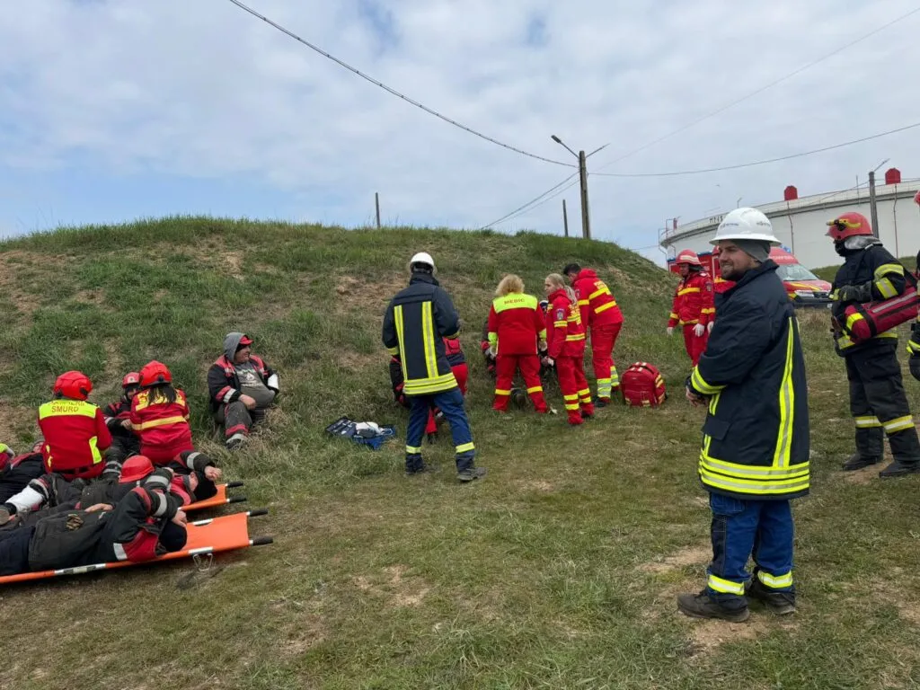 Exercițiu de amploare: Scenariu cu explozie urmată de incendiu la Oil Terminal Platforma Sud și mai multe persoane rănite – foto 7