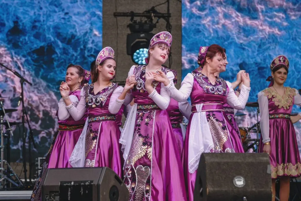 „Constanţa Multietnică” – paradă a costumelor tradiționale, duminică, în zona veche a oraşului – foto 5