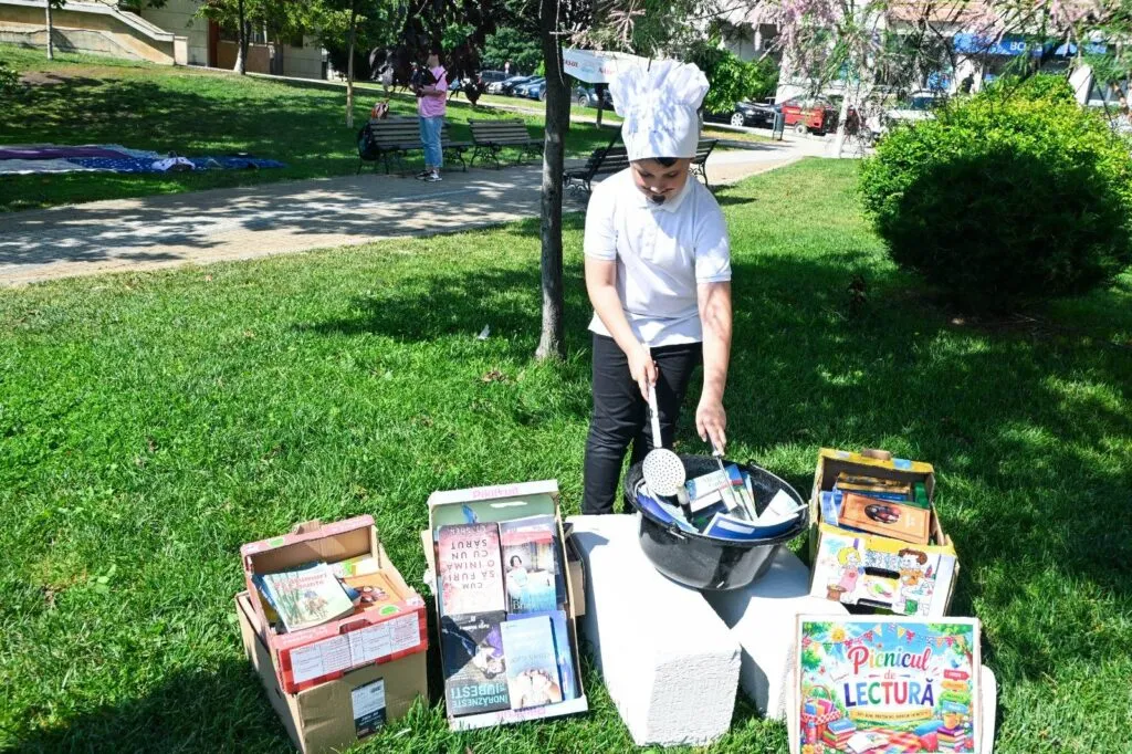 „Instigare la lectură”, eveniment dedicat cititului la Năvodari (FOTO) – foto 7