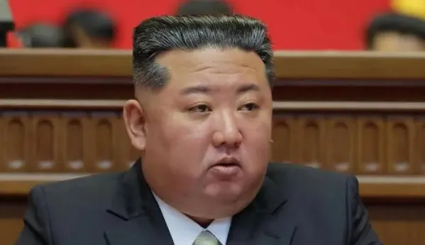 Kim Jong Un anunță că navele de război ale Coreei de Nord vor fi echipate cu arme nucleare
