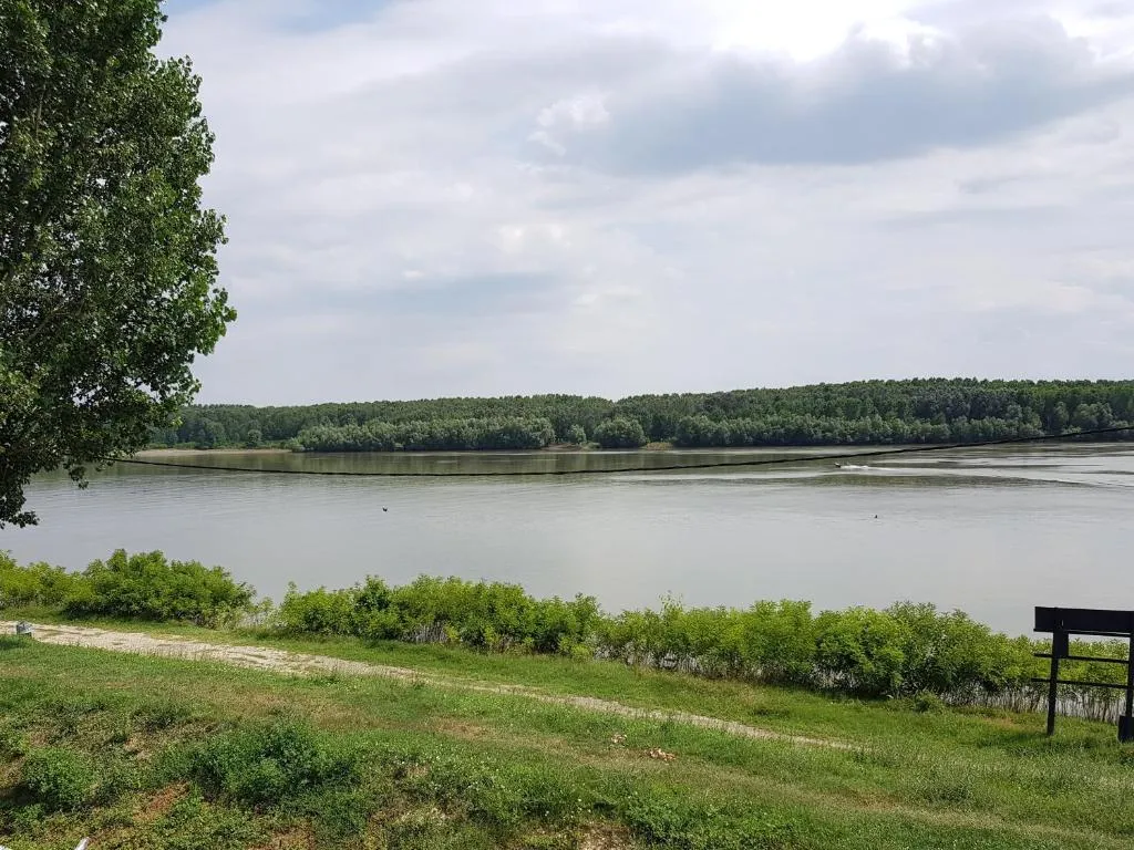 Lucrări pe Dunăre, inclusiv în zona Hârșova. Se asigură adâncimile necesare pentru nave