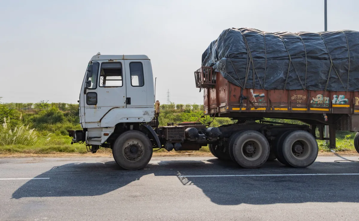 Restricții de circulație pentru vehiculele de mare tonaj pe DN39, în perioada festivalului Beach, please!