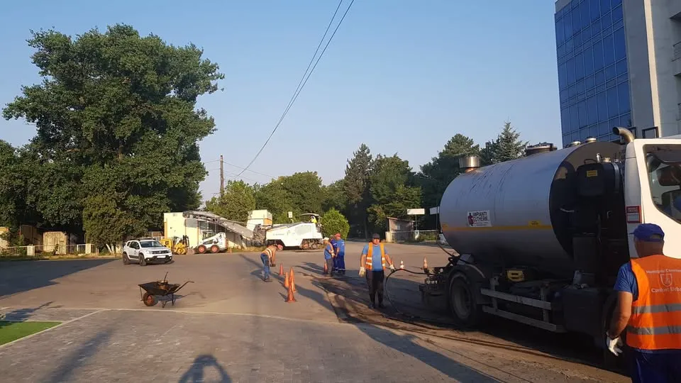 Autobuzele liniei 101 circulă pe traseu deviat