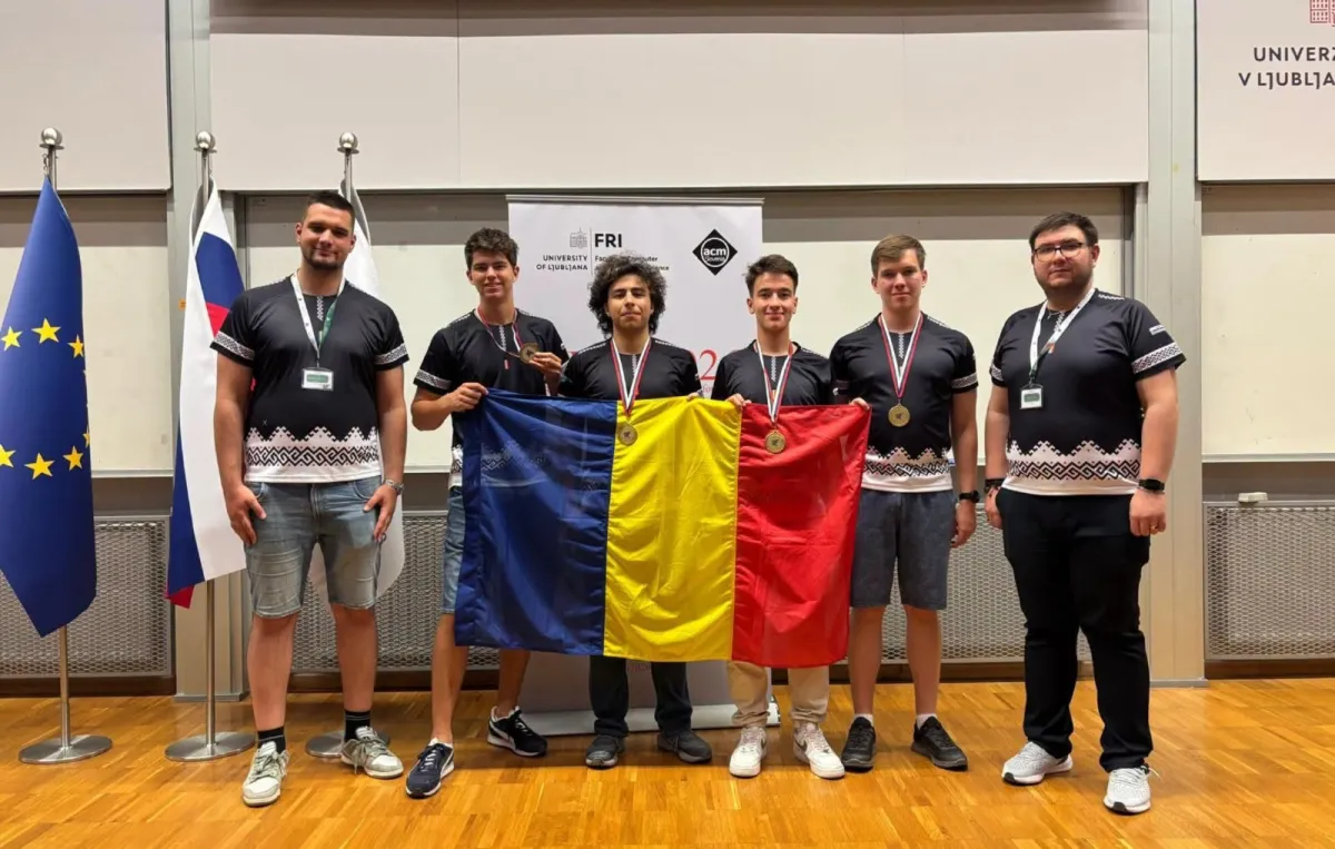 Trei medalii de aur și una de argint pentru România, la Olimpiada de Informatică a Europei Centrale