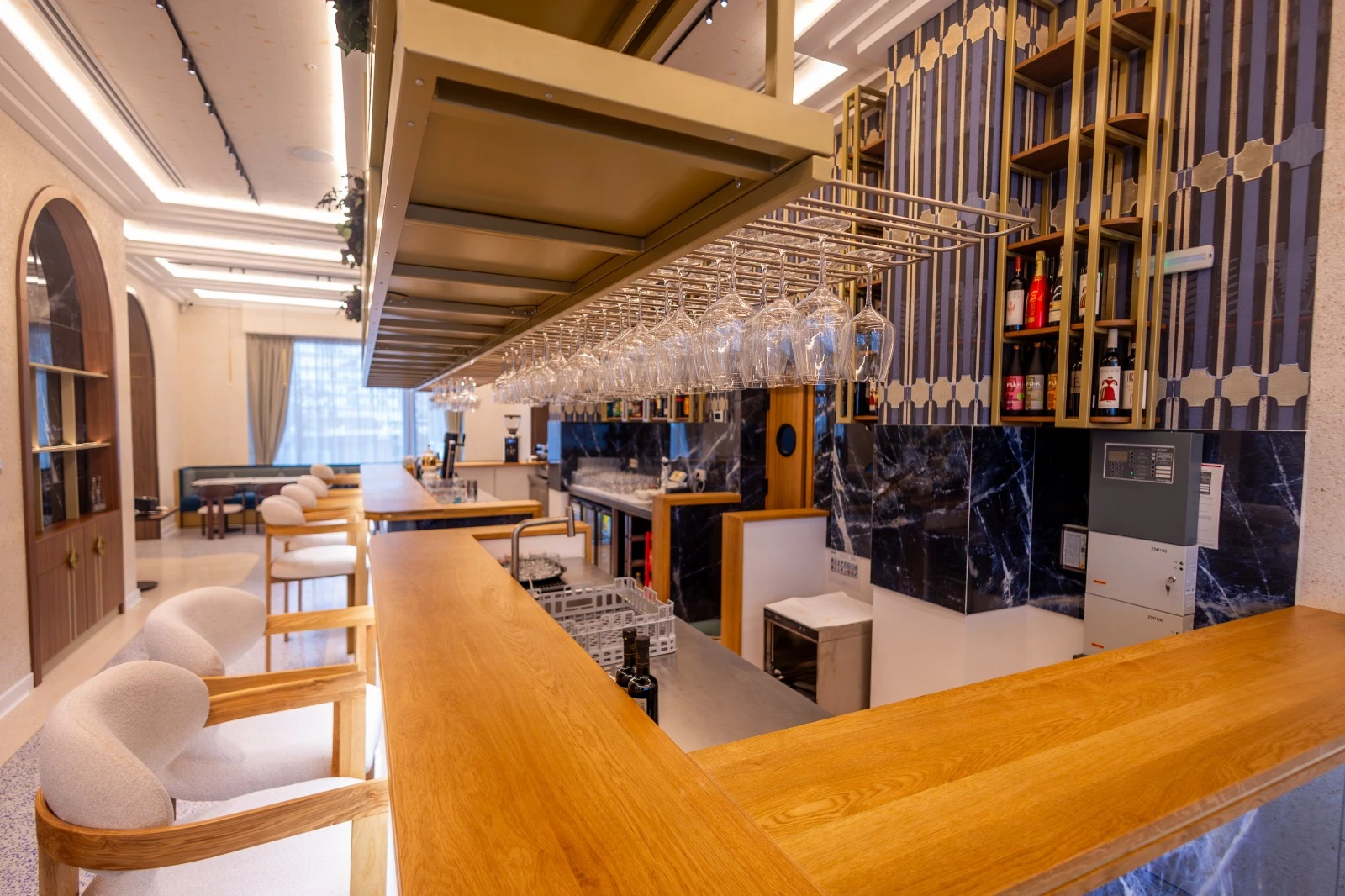 S-a deschis ADDRESS 44°, în Mamaia Nord, cel mai nou restaurant de la malul mării – foto 3
