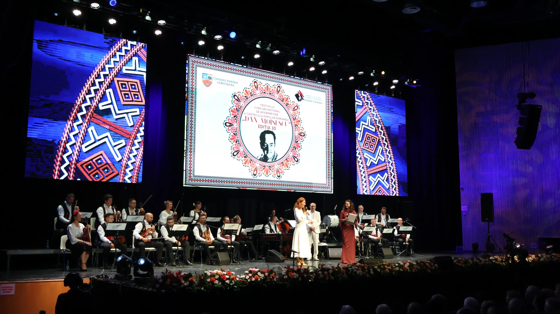 Noi voci și talente ale folclorului românesc, premiate la Constanța. Trofeul „Dan Moisescu” merge la Elena Gamurar din București