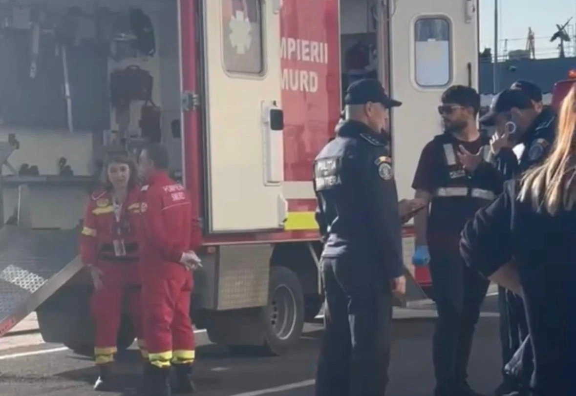 Trei marinari răniți, de pe nava avariată în Marea Neagră, aduși la Spitalul Constanța