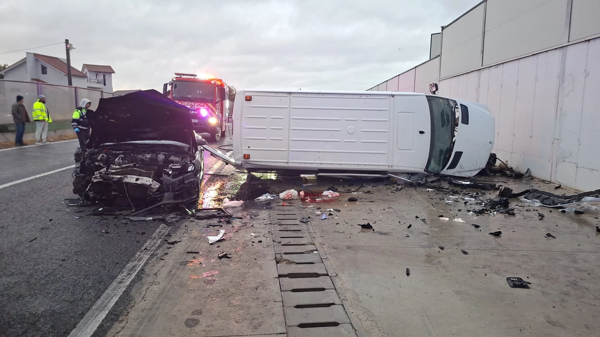 UPDATE: Accident la ieșire din Lumina, spre Tulcea. Mai multe persoane, rănite